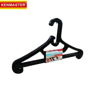 Gantungan Baju Hitam H01